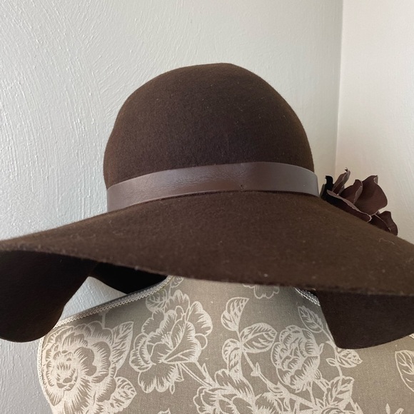 Women\'s 100% Wool Felt  Brown Floppy Hat. Grupo Inditex  (Zara) main image 8